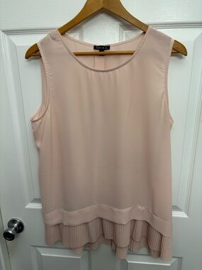 Sami & Jo Spring Pale Pink Sleeveless Pleated-Hem Tank Top, L
